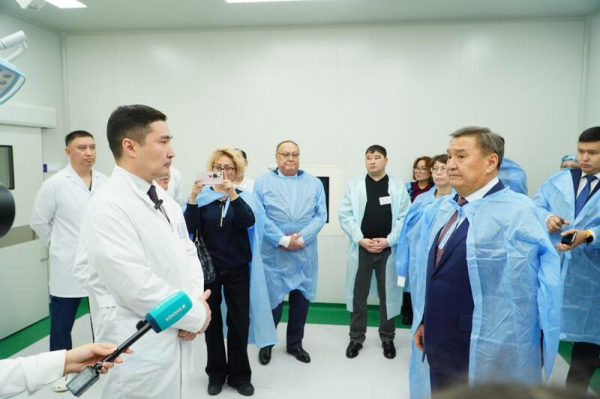 Глава региона посетил социальные объекты областного центра