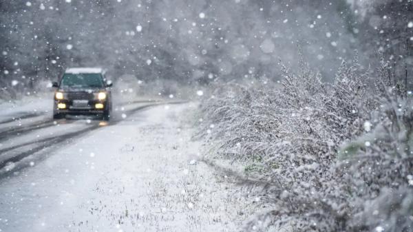 Из-за непогоды закрыли участки трасс в двух регионах Казахстана
Из-за непогоды закрыли участки трасс в двух регионах Казахстана