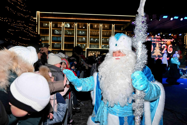 Как зажигали елки в регионах Казахстана 