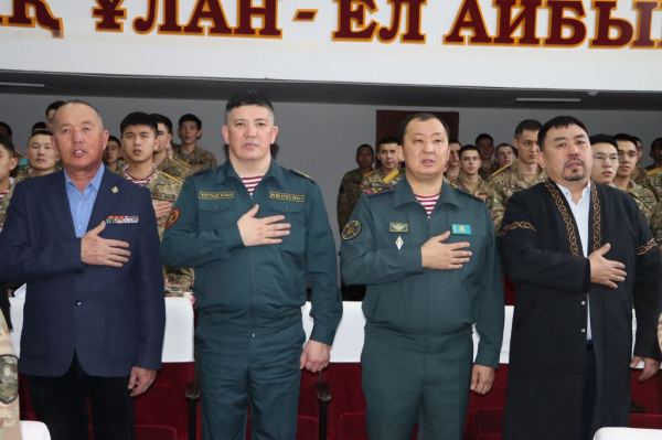 Торжественные проводы в Национальной гвардии: столичные солдаты возвращаются домой