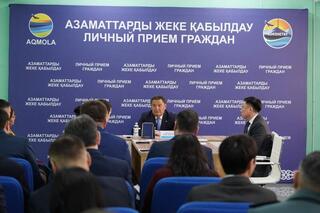 Аким Акмолинской области встретился с населением города Кокшетау