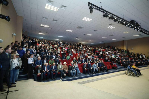 Нурдаулет Килыбай выслушал проблемы жителей города Актау Нурдаулет Килыбай выслушал проблемы жителей города Актау