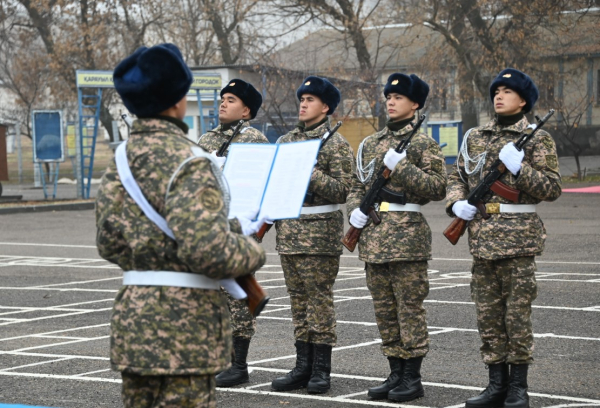 Молодые солдаты ПВО достойно приняли Военную присягу