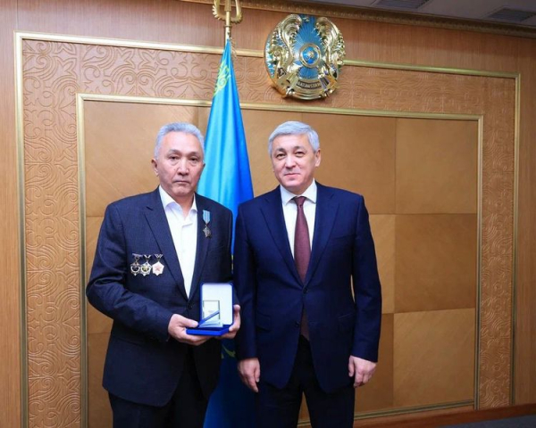 От шахты до автопарка: кого отметили высокими наградами в Карагандинской области