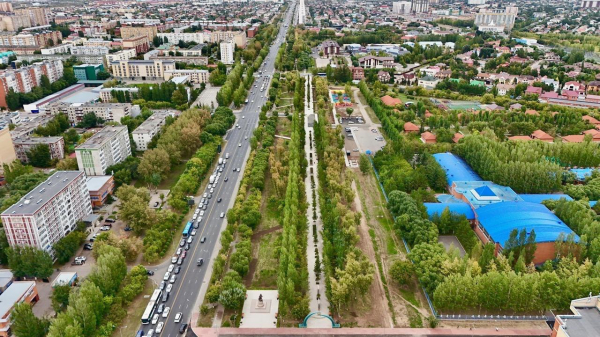 Алматинский район Астаны масштабно обновили: дворы, дороги и парки