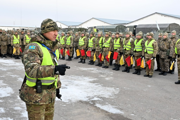 Десантники Конаевского гарнизона совершили 80-километровый марш на технике
