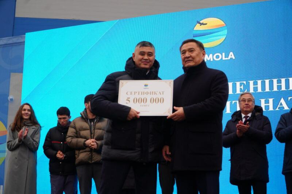 Еще один долгострой завершен: введен в эксплуатацию физкультурно-оздоровительный комплекс в селе Красный Яр Еще один долгострой завершен: введен в эксплуатацию физкультурно-оздоровительный комплекс в селе Красный Яр