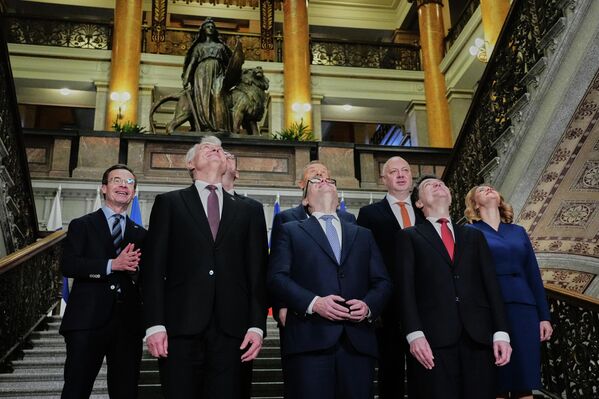 От заплыва памяти в Сиднее до фестиваля причесок в Нигерии: самые яркие фото недели От заплыва памяти в Сиднее до фестиваля причесок в Нигерии: самые яркие фото недели