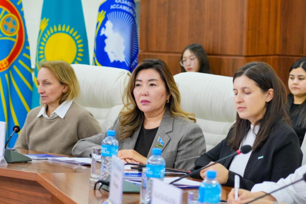 В Астане развивают программы «Счастливая мама — счастливые дети» В Астане развивают программы «Счастливая мама — счастливые дети»