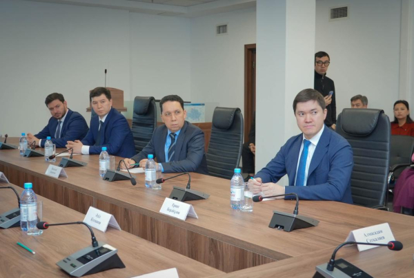 Казахстан инвестирует в новое поколение специалистов для развития атомной отрасли Казахстан инвестирует в новое поколение специалистов для развития атомной отрасли