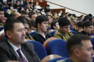 Аким Акмолинской области Марат Ахметжанов провел встречу с жителями Коргалжынского района Аким Акмолинской области Марат Ахметжанов провел встречу с жителями Коргалжынского района