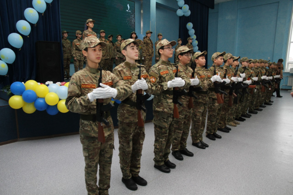 В Астане в классе «Жас Бүркіт» Национальной гвардии состоялась торжественная церемония принятия присяги В Астане в классе «Жас Бүркіт» Национальной гвардии состоялась торжественная церемония принятия присяги