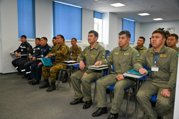 Военные летчики посвятили учебно-тренировочные полеты выдающемуся полководцу Бауыржану Момышулы