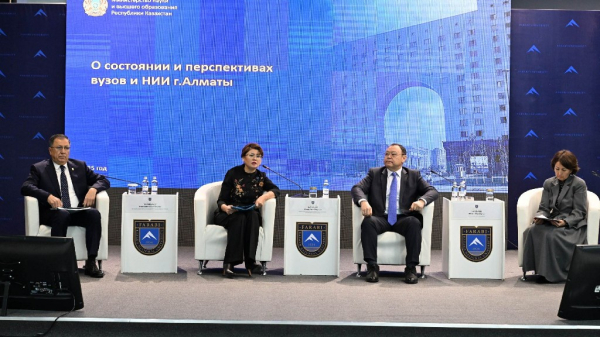 Аида Балаева обозначила ключевые задачи социальной политики в Алматы