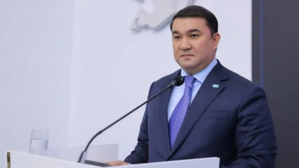 "За год вернули бы средства". Аким Туркестанской области объяснил съёмку видеоролика за 100 млн тенге
"За год вернули бы средства". Аким Туркестанской области объяснил съёмку видеоролика за 100 млн тенге