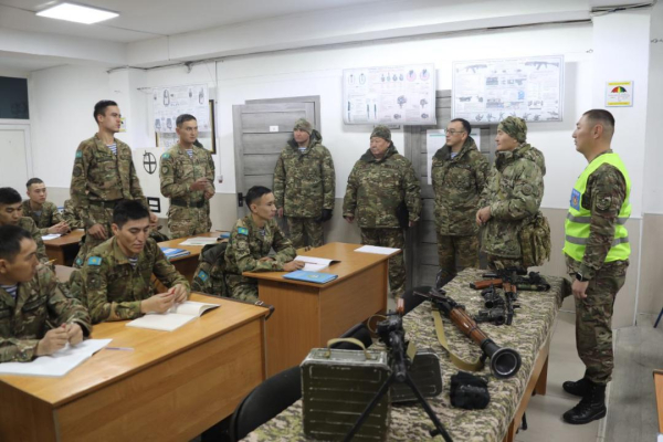 Практическая подготовка военнослужащих проходит в воинских частях Практическая подготовка военнослужащих проходит в воинских частях