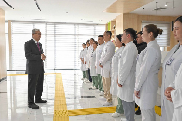 Токаев оценил развитие кардиохирургии в Таразе