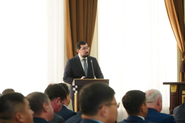 Рост инвестиций и развитие дорожной инфраструктуры рассмотрены на заседании акимата