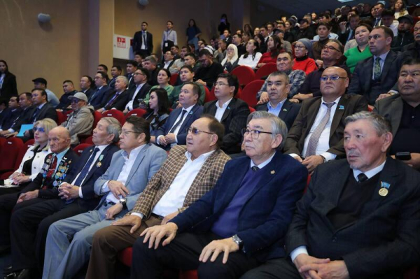 Нурдаулет Килыбай выслушал проблемы жителей города Актау Нурдаулет Килыбай выслушал проблемы жителей города Актау