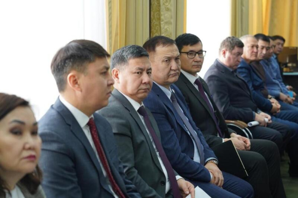 Ермек Кенжеханұлы провел встречу с населением Акмолинской области Ермек Кенжеханұлы провел встречу с населением Акмолинской области