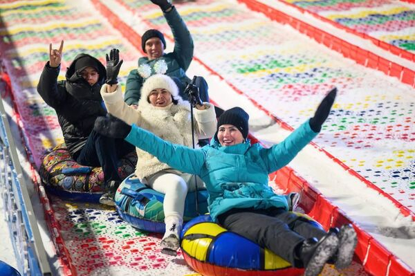 Как зажигали елки в регионах Казахстана 