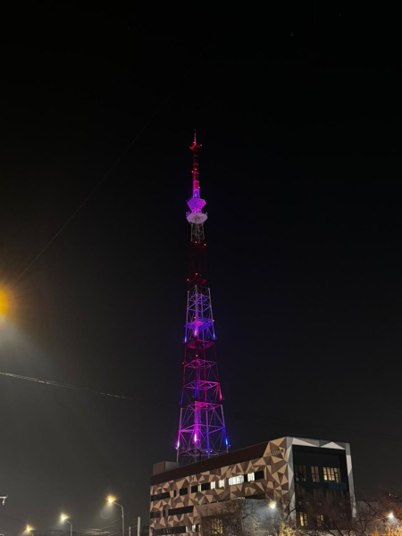 
200-метровая телебашня в Алматы засияла в новом свете
