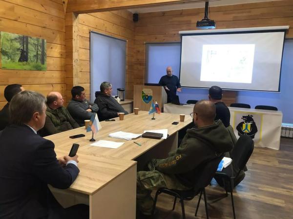 Хабаровские эксперты поделились с казахстанцами опытом по работе с амурским тигром Хабаровские эксперты поделились с казахстанцами опытом по работе с амурским тигром