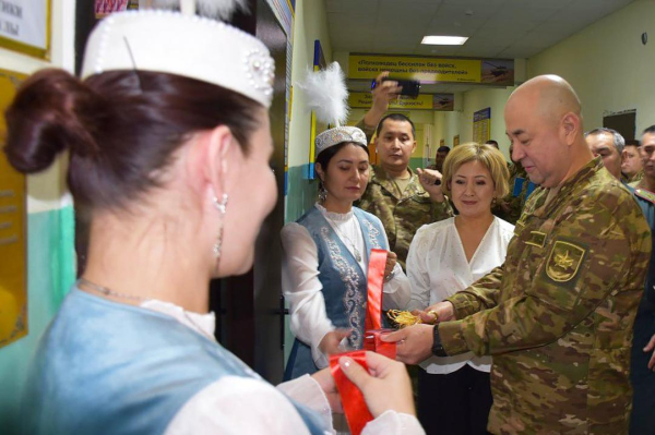 Учебный класс в честь легендарного полководца открыли в Казахстане