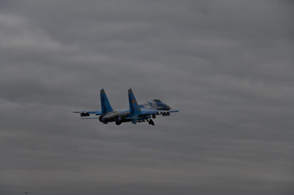 Военные летчики посвятили учебно-тренировочные полеты выдающемуся полководцу Бауыржану Момышулы