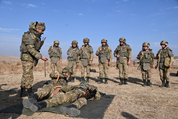 Шымкентская механизированная бригада отработала боевую готовность Шымкентская механизированная бригада отработала боевую готовность