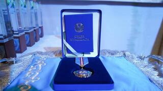 В Восточном Казахстане наградили профессионалов года В Восточном Казахстане наградили профессионалов года