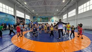 Еще один долгострой завершен: введен в эксплуатацию физкультурно-оздоровительный комплекс в селе Красный Яр Еще один долгострой завершен: введен в эксплуатацию физкультурно-оздоровительный комплекс в селе Красный Яр