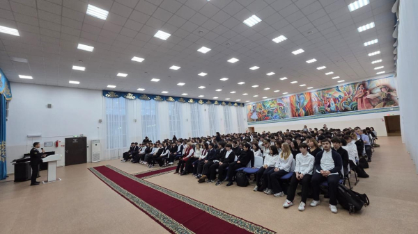 Дропперы и дипфейки: о новых угрозах рассказали школьникам Астаны Дропперы и дипфейки: о новых угрозах рассказали школьникам Астаны