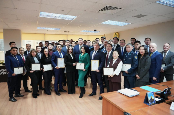 Награждены специалисты гражданской авиации, обеспечившие высокий результат аудита ИКАО