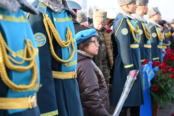 Память героев Независимости почтили в Алматы Память героев Независимости почтили в Алматы