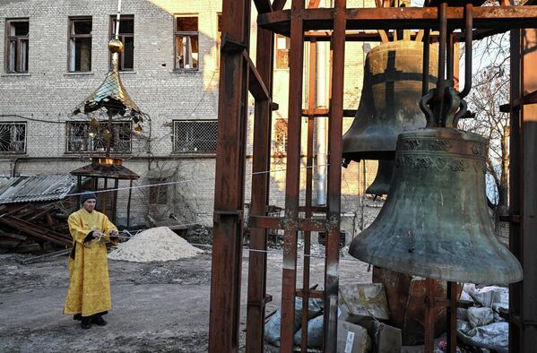 От заплыва памяти в Сиднее до фестиваля причесок в Нигерии: самые яркие фото недели От заплыва памяти в Сиднее до фестиваля причесок в Нигерии: самые яркие фото недели