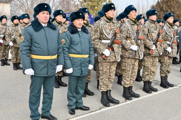 Более 60 солдат осеннего призыва присягнули на верность Казахстану