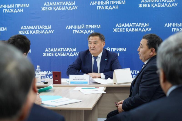 Аким Акмолинской области Марат Ахметжанов встретился с жителями Ерейментауского района Аким Акмолинской области Марат Ахметжанов встретился с жителями Ерейментауского района
