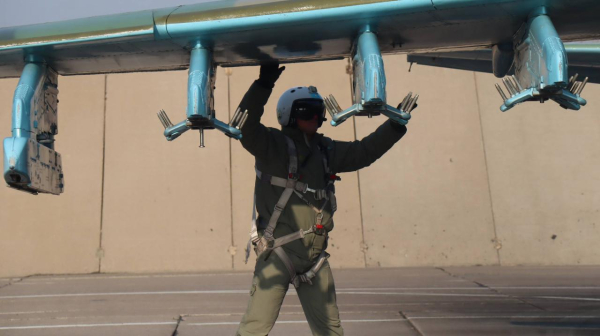 Военные летчики посвятили учебно-тренировочные полеты выдающемуся полководцу Бауыржану Момышулы