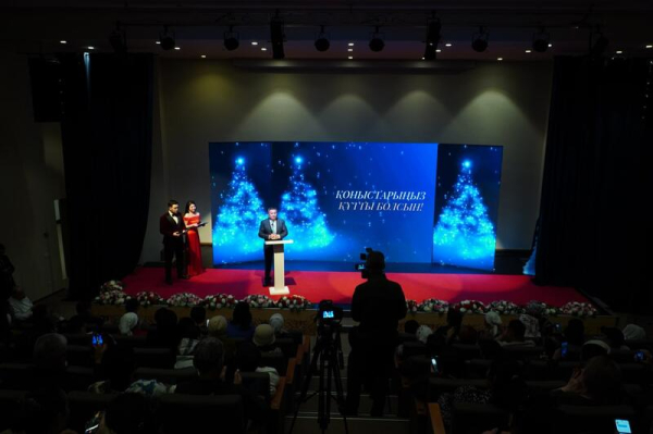 В новую квартиру &ndash; в Новый год: очередникам Косшы вручили ключи