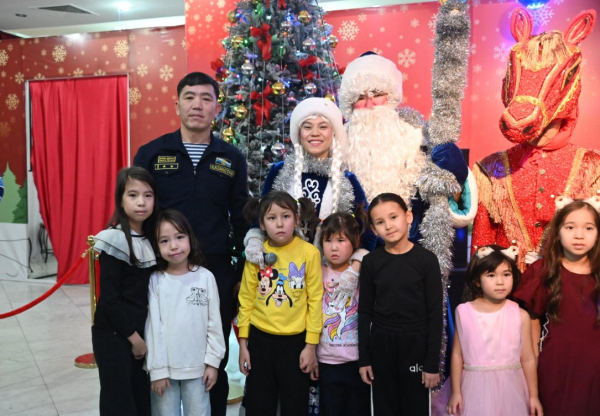 Дети ВМС ВС РК окунулись в атмосферу новогоднего волшебства Дети ВМС ВС РК окунулись в атмосферу новогоднего волшебства