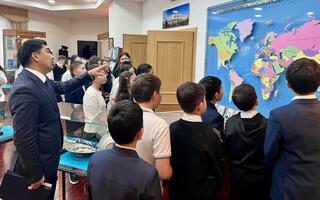 Школьникам города Косшы представили историю становления дипломатии независимого Казахстана
