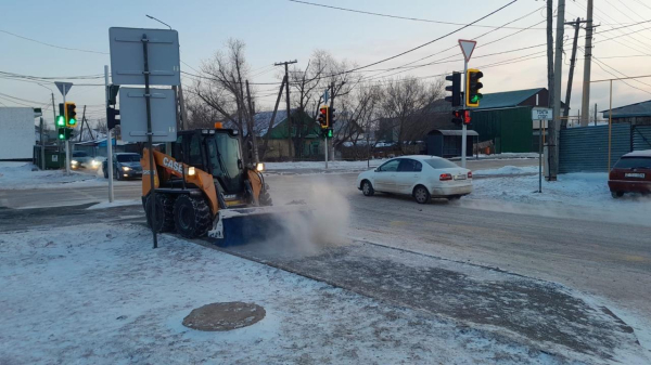 Сильный снегопад: коммунальные службы Астаны усилили работу Сильный снегопад: коммунальные службы Астаны усилили работу
