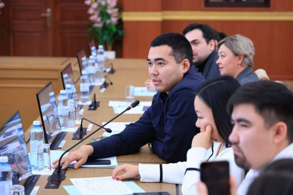 Жильё, волонтёрство и NEET: приоритеты молодёжной политики Карагандинской области