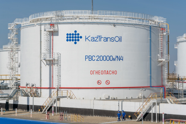 Нефть идет к соседям: декабрьский транзит Казахстана Нефть идет к соседям: декабрьский транзит Казахстана