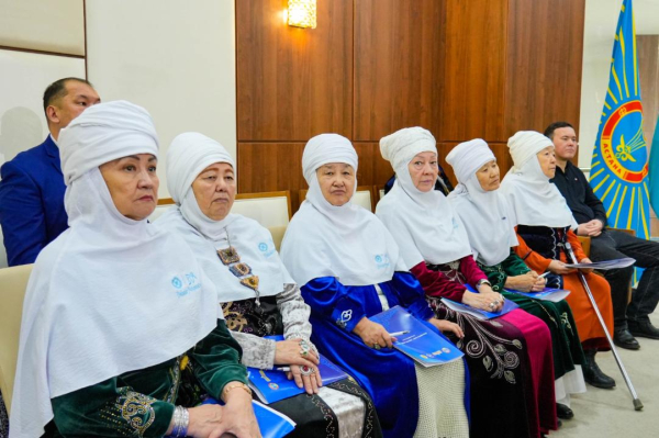 В Астане развивают программы «Счастливая мама — счастливые дети» В Астане развивают программы «Счастливая мама — счастливые дети»