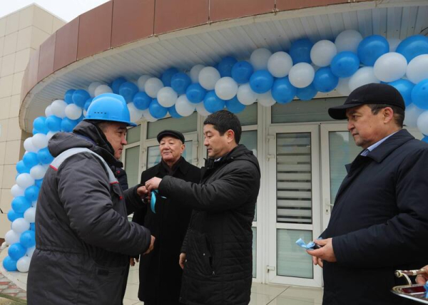 В Актау предприятию MAЭK вручили 20 автобусов В Актау предприятию MAЭK вручили 20 автобусов