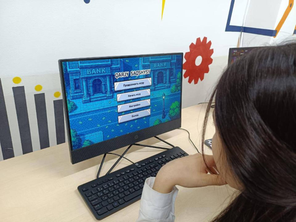 «Qarzhy Saqshysy»: в Астане обучают школьников цифровой безопасности в интерактивном формате «Qarzhy Saqshysy»: в Астане обучают школьников цифровой безопасности в интерактивном формате