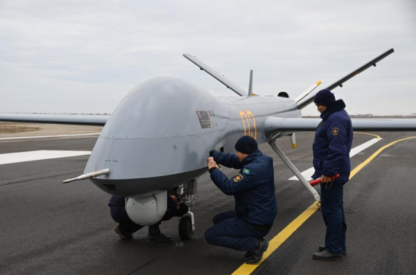 Военные летчики посвятили учебно-тренировочные полеты выдающемуся полководцу Бауыржану Момышулы