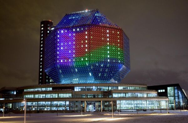 От "Хан-Шатыра" в Астане до "Тонкого дома" в Лондоне: самые необычные здания мира фото